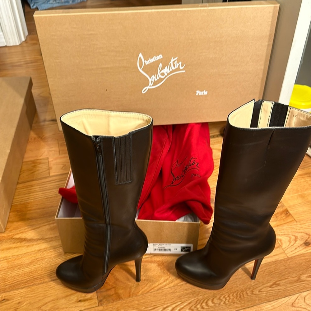 Christian Louboutin Bianca size 37